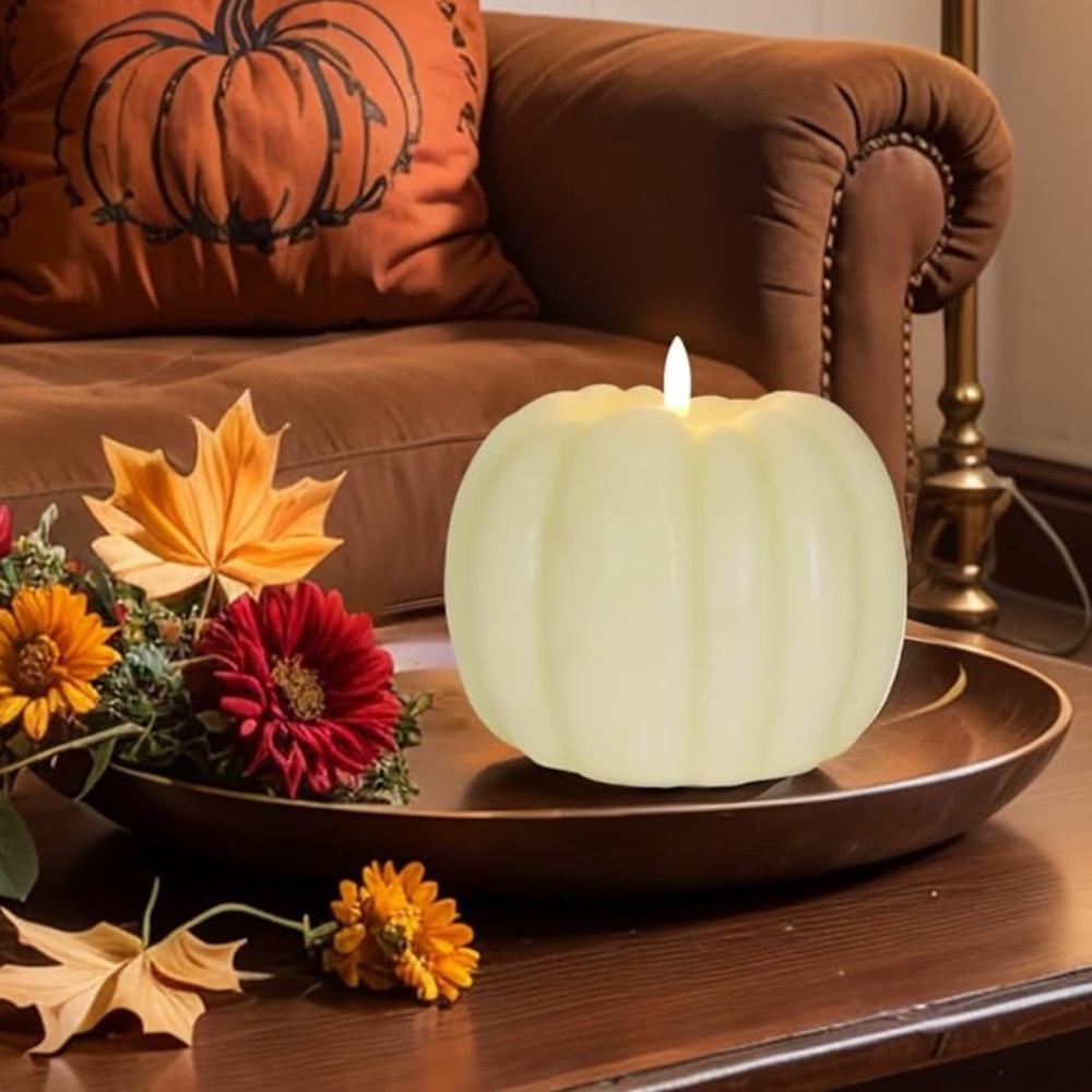 Remote-Controlled Pumpkin Candle - Picture 6 of 16
